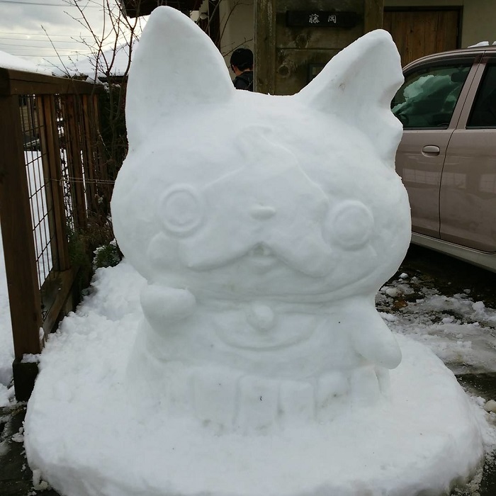 Снеговики по-японски отличаются детализированностью – вот это мастерство!