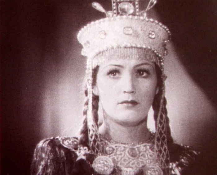 Актриса запомнилась ролью Марьи Моревны в фильме-сказке «Кащей Бессмертный», снятом в 1944 году.