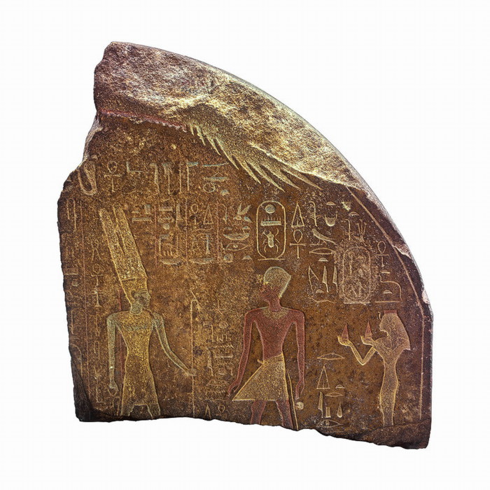 Стела Тутмоса III, шагающего впереди Амон-Ра.