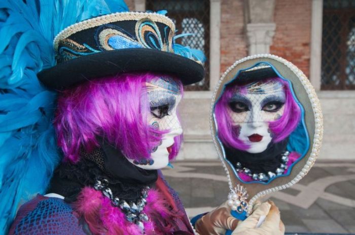 Ещё одна традиционная маска Венецианского карнавала.