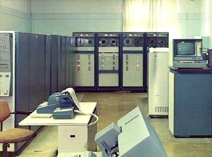 Первый компьютер города Липецка.