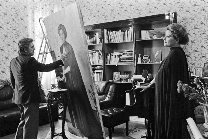 Художник работает над портретом Елены Образцовой. 24 октября 1981 года.