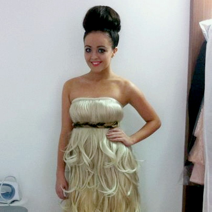 Платье из человеческих волос для одной из финалисток конкурса Мисс Англия