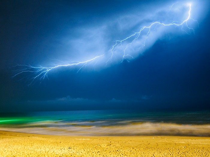 Lightning, Iran