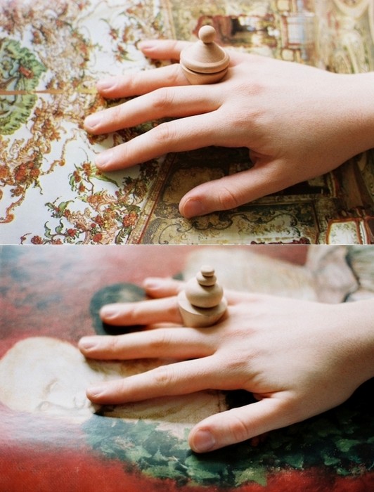 Fig. - коллекция деревянных колец от Bernardita Marambio Bello