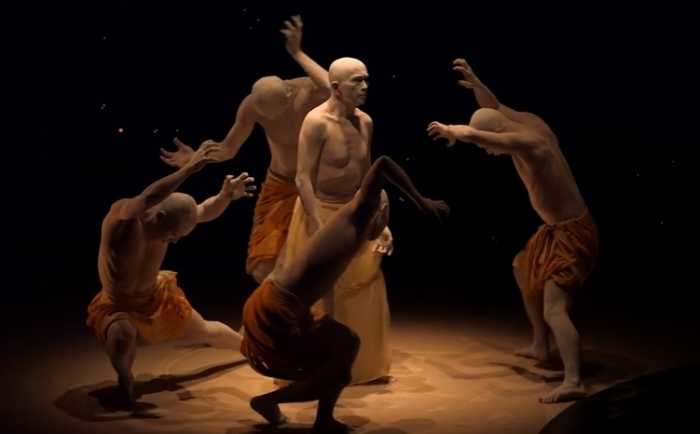 «Тобари»: фрагмент из нашумевшей постановки японского танца Буто.