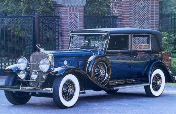 Пуленепробиваемый кадиллак Аль Капоне был конфискован и позже стал автомобилем Рузвельта