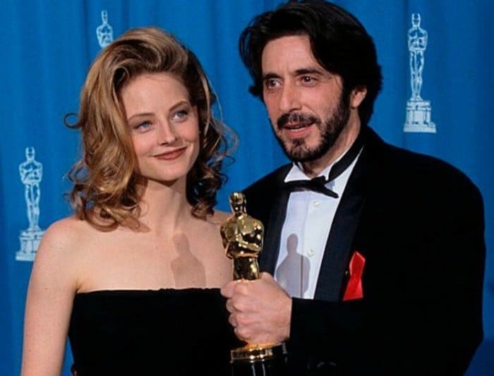 Джоди Фостер и Аль Пачино на церемонии вручения премии *Оскар* | Фото: fishki.net