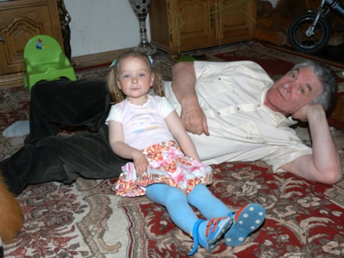 Актер с дочерью Сашей | Фото: eg.ru