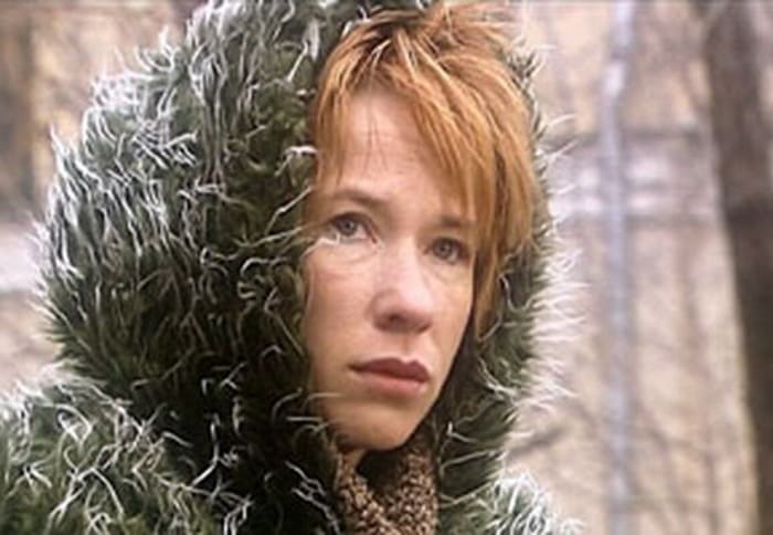 Кадр из сериала *Евлампия Романова. Следствие ведет дилетант*, 2003 | Фото: kino-teatr.ru