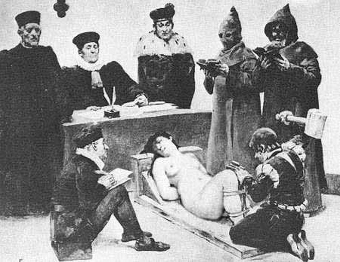 Перед казнью ведьм подвергали пыткам | Фото: ribalych.ru