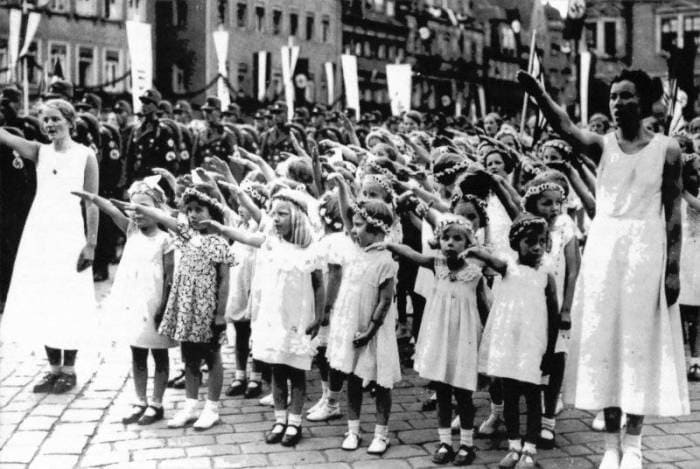 Проект *Лебенсборн* называли детской фабрикой нацистов | Фото: klonik69.livejournal.com