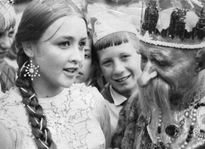 Татьяна Клюева на съемках фильма *Варвара-краса, длинная коса*, 1969 | Фото: aif.ru