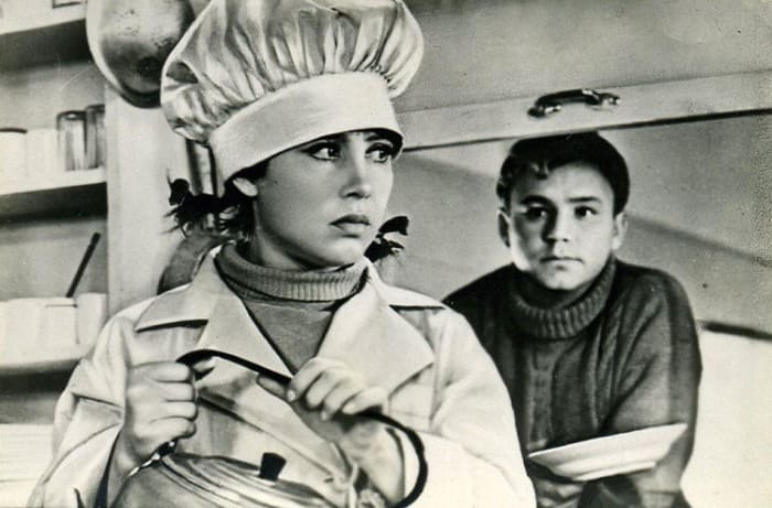 Надежда Румянцева и Николай Рыбников в фильме *Девчата*, 1961 | Фото: kino-teatr.ru