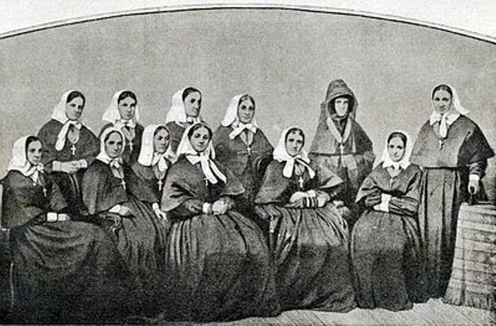 Сестры Крестовоздвиженской общины. Севастополь, 1855 г. | Фото: citywalls.ru