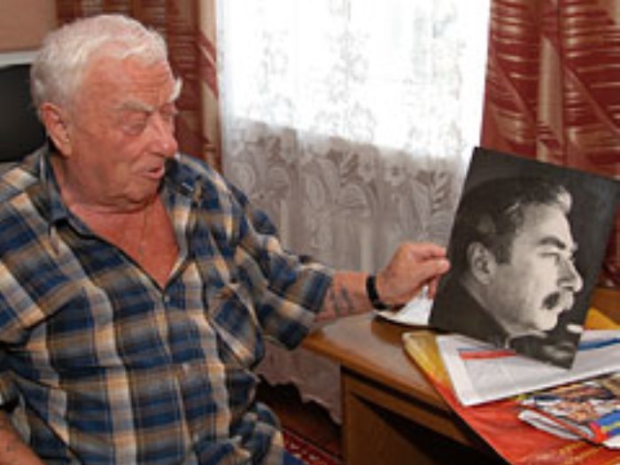 Один из двойников Сталина Феликс Дадаев | Фото: dddkursk.ru