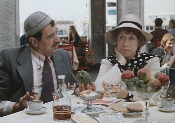 Кадр из фильма *По семейным обстоятельствам*, 1977 | Фото: kino-teatr.ru