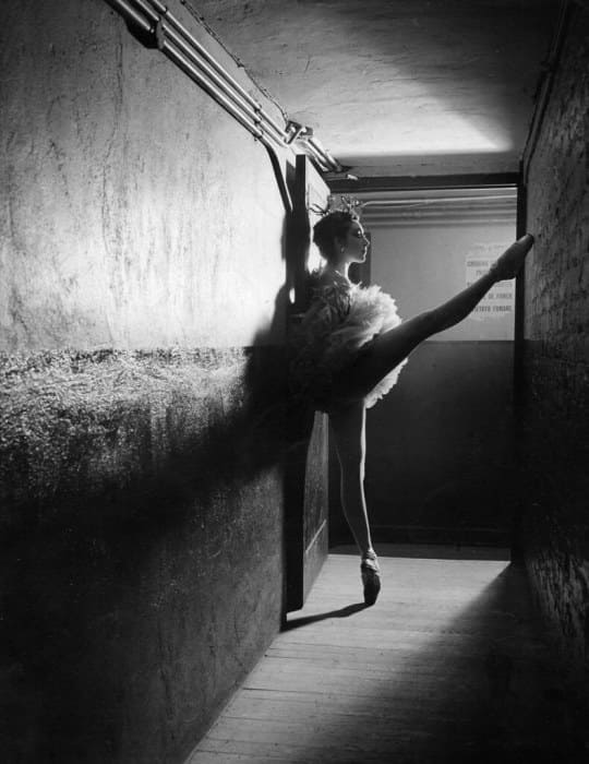 Танцовщица в 1949 г. | Фото: dsal.kh.ua