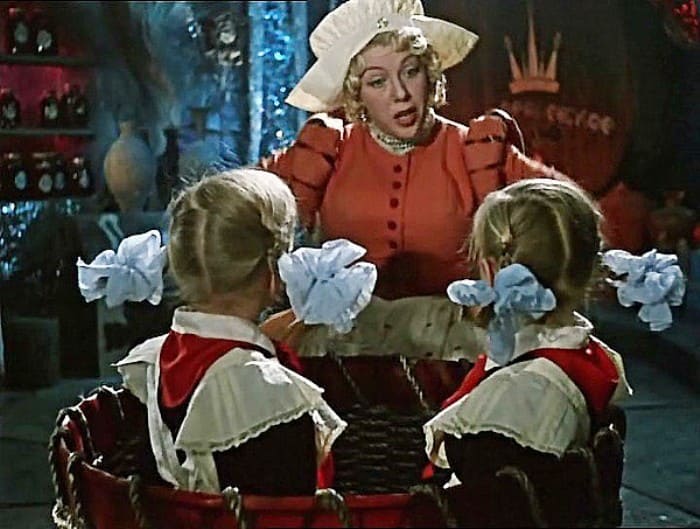 Кадр из фильма *Королевство кривых зеркал*, 1963 | Фото: fishki.net