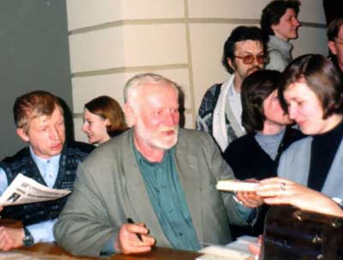 Кир Булычев на встрече с читателями | Фото: 24smi.org