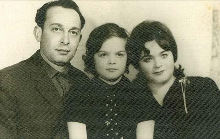 Лариса Кудельман с родителями | Фото: uznayvse.ru