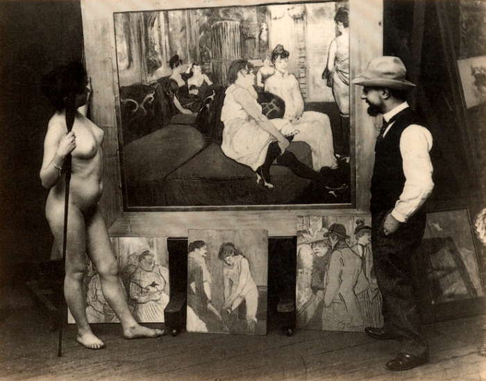 Тулуз-Лотрек с натурщицей в его студии на Монмартре. Фотограф Морис Жюбер