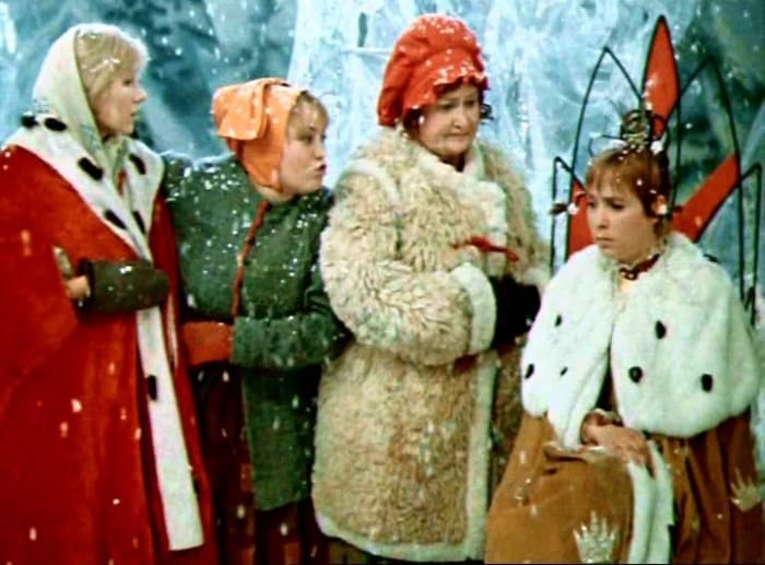 Кадр из фильма *Двенадцать месяцев*, 1972 | Фото: kino-teatr.ru