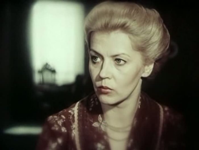 Лилита Озолиня в фильме *Семья Зитаров*, 1990 | Фото: kino-teatr.ru
