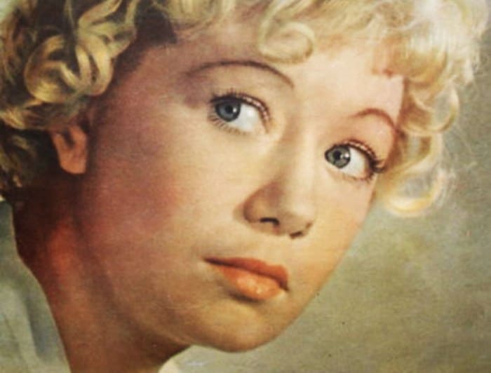 Актриса на обложке журнала *Советский экран*, 1957 | Фото: kino-teatr.ru