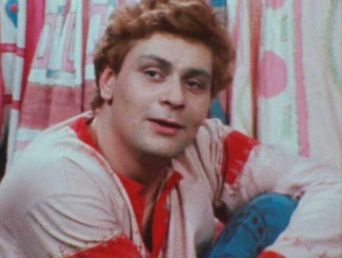 Дмитрий Назаров в фильме-спектакле *Умные вещи*, 1983 | Фото: kino-teatr.ru