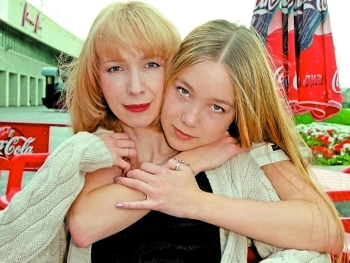 Марина Левтова и ее дочь, Дарья Мороз | Фото: sobesednik.ru