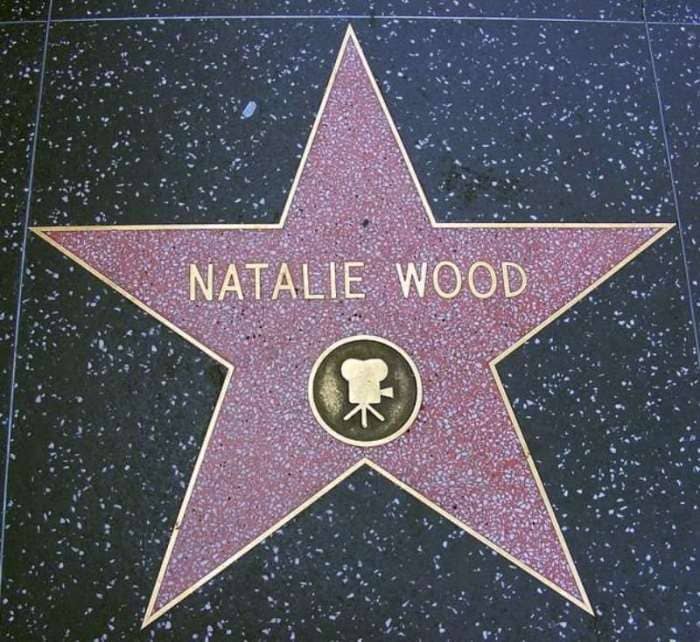 Звезда Натали Вуд на голливудской *Аллее славы* | Фото: liveinternet.ru