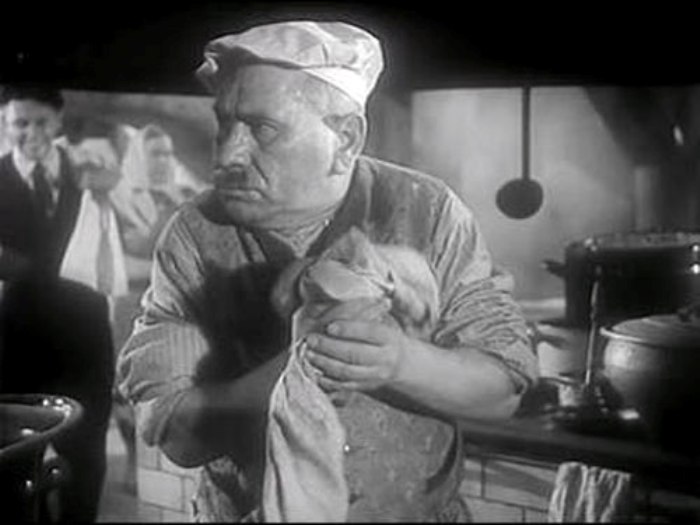 Кадр из фильма *Тревожная молодость*, 1954 | Фото: kino-teatr.ru