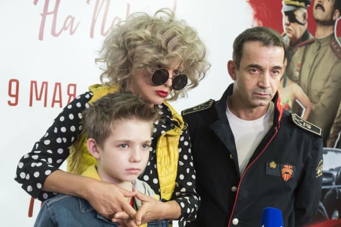 Супруги-актеры с сыном | Фото: starhit.ru