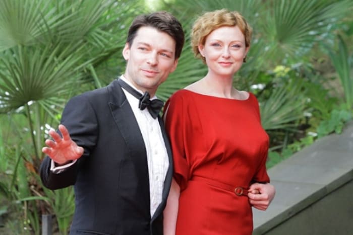 Актер с женой, актрисой Марией Леоновой | Фото: 24smi.org
