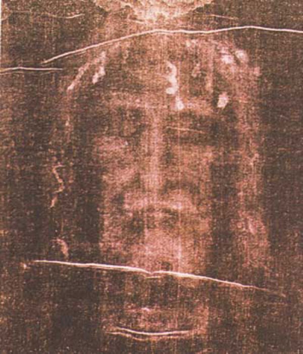 Лик Христа на плащанице совпадает с иконописным