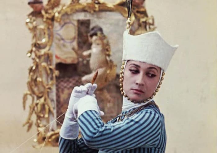 Кадр из фильма *Цвет граната*, 1968 | Фото: kino-teatr.ru