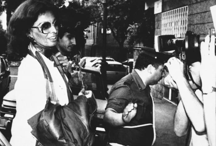 Софи Лорен выходит из тюрьмы, 1982 | Фото: lenta.ru