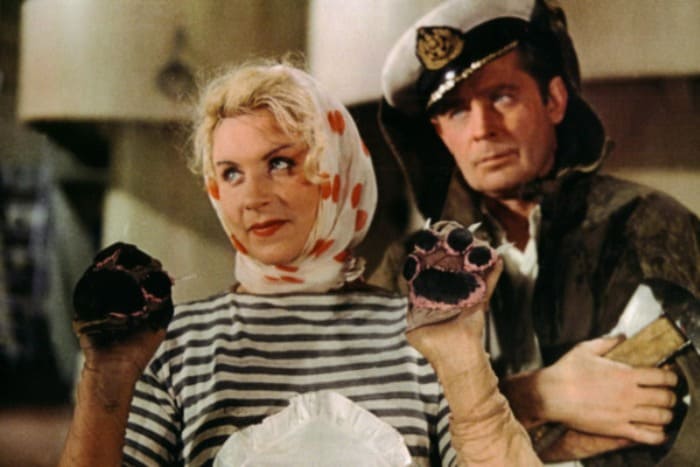 Кадр из фильма *Полосатый рейс*, 1961 | Фото: kino-teatr.ru