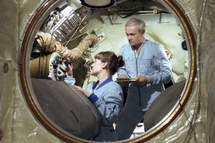 Светлана Савицкая на борту космического корабля | Фото: 24smi.org