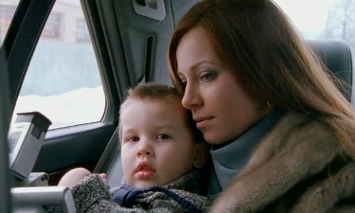 Екатерина Гусева в сериале *Бригада*, 2002 | Фото: kino-teatr.ru