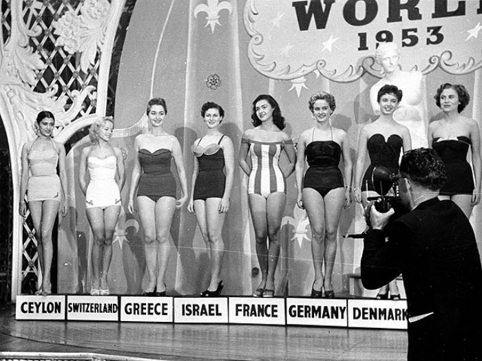 Участницы конкурса красоты *Мисс Мира* 1953 г. | Фото: obozrevatel.com