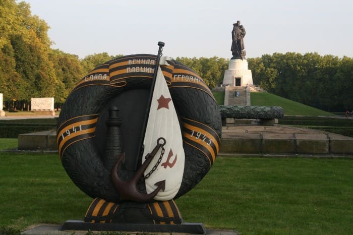 Памятник Воину-освободителю в Берлине | Фото: terraoko.com