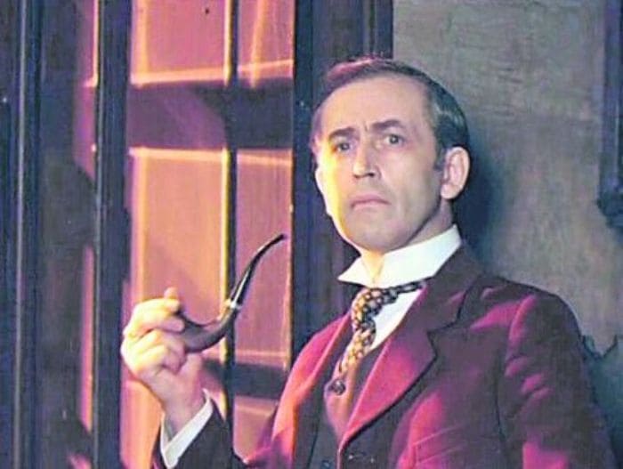 Василий Ливанов в образе Шерлока Холмса | Фото: segodnya.ua