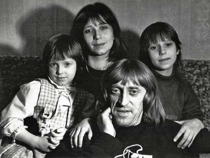 Актер со второй женой Галиной и дочерьми | Фото: veasy.ru