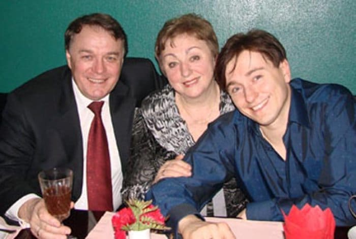Виталий Безруков с женой и сыном | Фото: stuki-druki.com