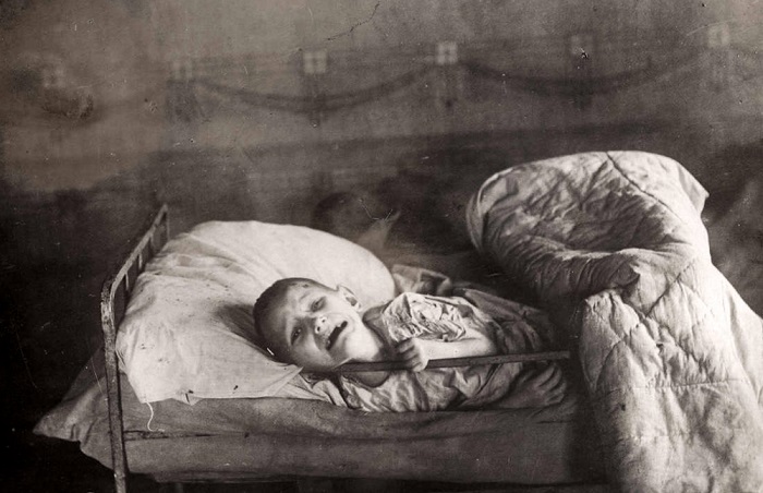 Щемящие фотографии, сделанные во время Гражданской войны в России.