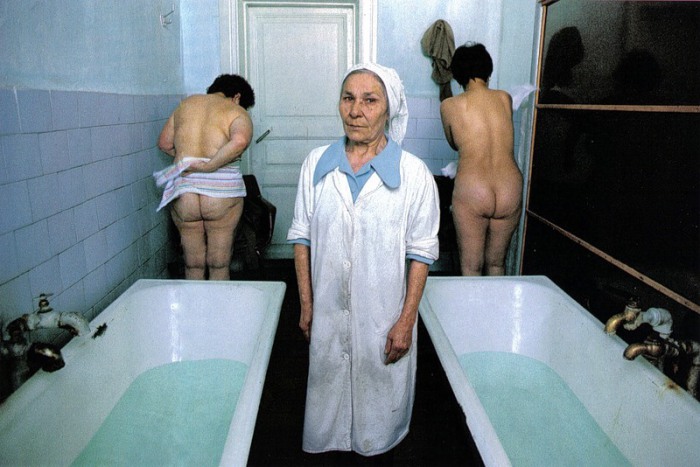 Зинаида Шульгина, проработавшая более 30 лет на курорте в Горячинске. СССР, 1970 год.