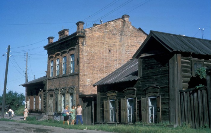 Старые дома в районе улицы Тимирязева.