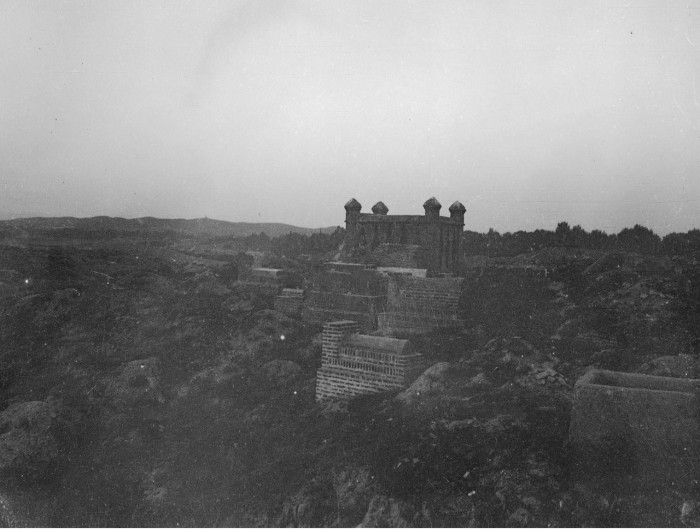 Вид на мавзолеи самаркандской знати Шахи Зинда. Самарканд, 1908 год. 